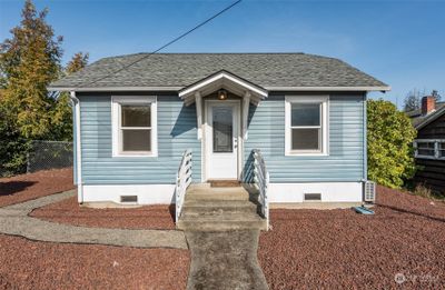 1035 W Eighth Street, House other with 1 bedrooms, 1 bathrooms and 1 parking in Port Angeles WA | Image 1