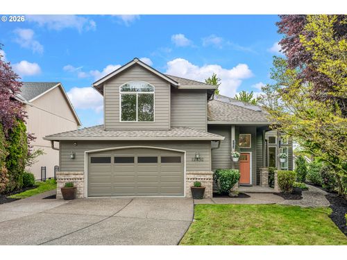 12432 Se Mountain Sun Dr, Clackamas, OR, 97015-6216 | Card Image