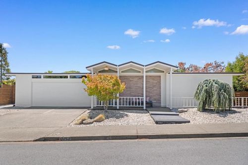 2989 Dolores Way, Burlingame, CA, 94010-5718 | Card Image