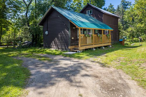 1235 Pine St, Saranac Lake, NY, 12983-1956 | Card Image