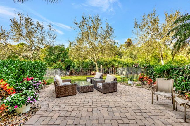 5087 Dulce Ct, Condo with 3 bedrooms, 3 bathrooms and null parking in Palm Beach Gardens FL | Image 41