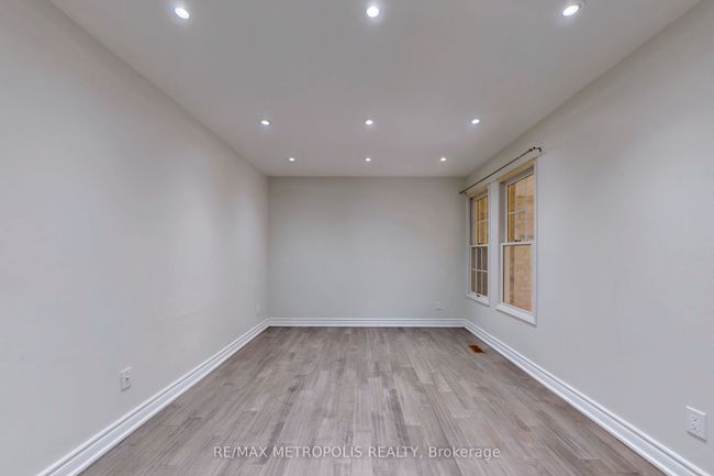 11 Noake Cres, House other with 3 bedrooms, 3 bathrooms and 4 parking in Ajax ON | Image 12