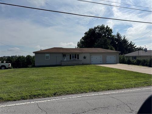 67533 Willow Grove Rd, Saint Clairsville, OH, 43950-9274 | Card Image