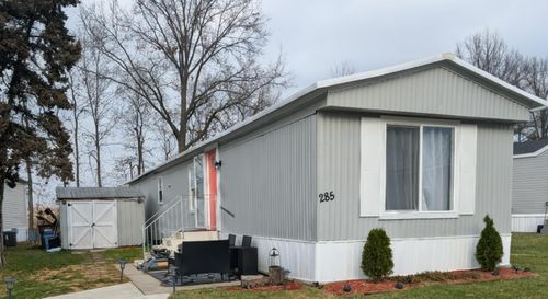 285 Walnut Blvd, Lewis Center, OH, 43035-9087 | Card Image