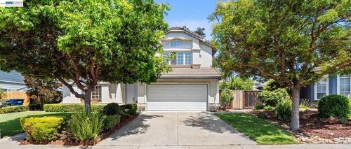 1225 Riesling Cir, Livermore, CA, 94550-5725 | Card Image