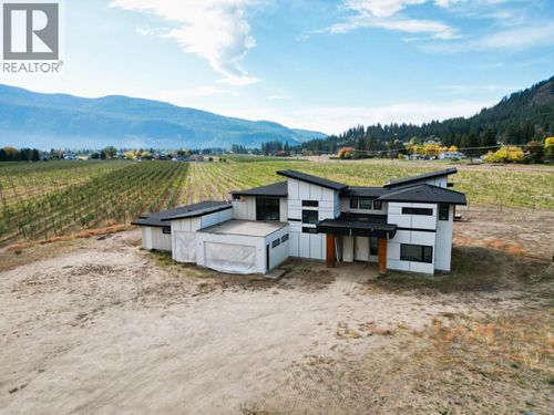 8077 Donaldson Dr, Grand Forks, BC, V0H1H2 | Card Image