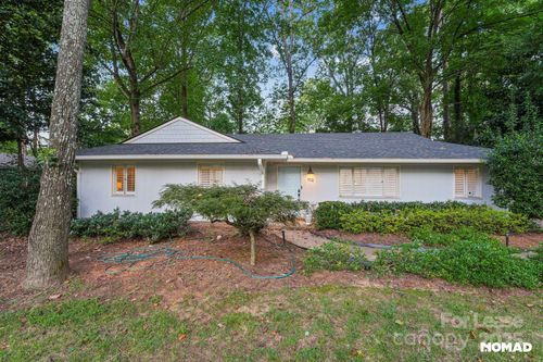 7112 Valley Haven Dr, Charlotte, NC, 28211-6163 | Card Image