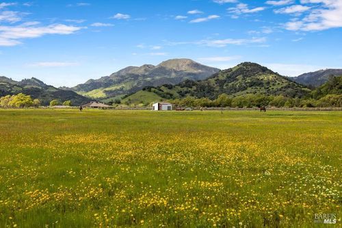 3105 Bennett Lane, Calistoga, CA, 94515 | Card Image