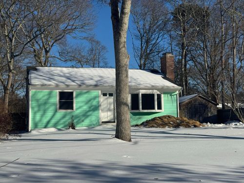 64 Pontiac St, Hyannis, MA, 02601-2437 | Card Image