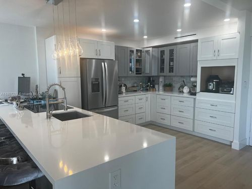 apt-1801-20335 W Country Club Dr, Aventura, FL, 33180-1606 | Card Image