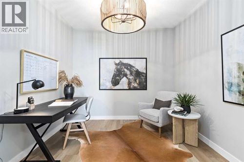 15 Creekstone Green Sw, Calgary, AB, T2X6H6 | Card Image