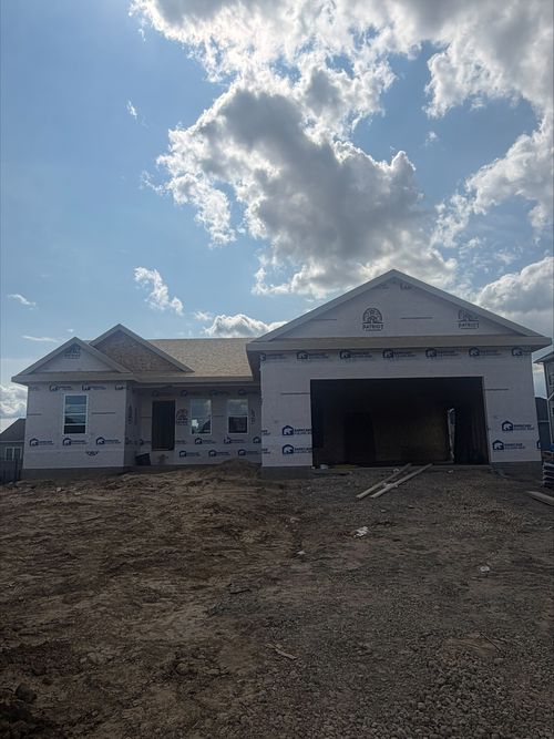 6142 Thor Ave, Davenport, IA, 52807-2155 | Card Image