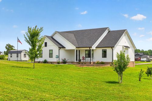 101 Gracelynn Cir, Harrodsburg, KY, 40330-2075 | Card Image