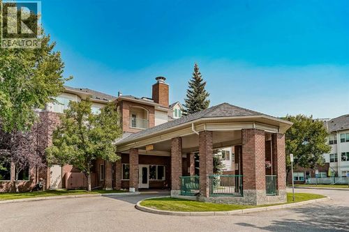 1920 14 Ave Ne, Calgary, AB, T2E8V4 | Card Image