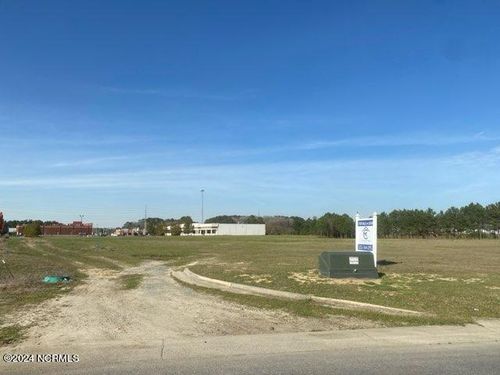 0 Beacon Dr, Winterville, NC, 28590 | Card Image
