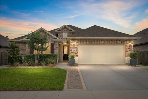 2538 Las Estrellas St, Corpus Christi, TX, 78414-5004 | Card Image