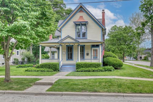 220 N 5th St, West Dundee, IL, 60118-1205 | Card Image