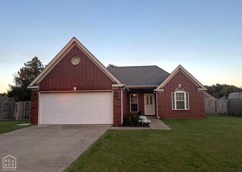 5620 Windsong Dr, Jonesboro, AR, 72404-8857 | Card Image