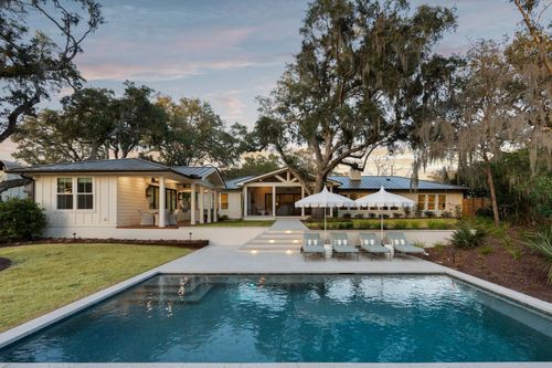 319 Hobcaw Dr, Mount Pleasant, SC, 29464-2541 | Card Image