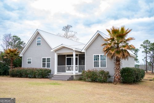 765 Max Deen Dr, Baxley, GA, 31513-8209 | Card Image