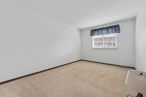 1253 Reading Court, Wheaton, IL, 60189 | Card Image