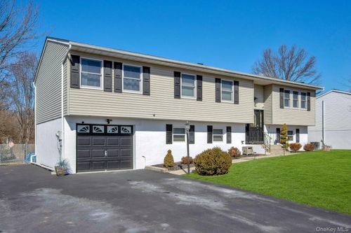 27 Lincoln Dr, Washingtonville, NY, 10992-1230 | Card Image