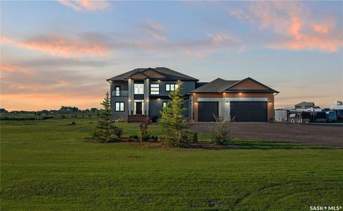 172 Grandview Trail, Corman Park, SK, S7T0W5 | Card Image