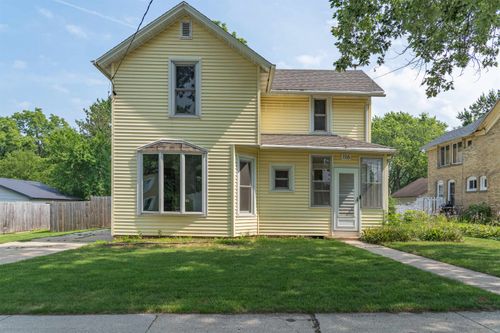 116 W Madison Ave, Milton, WI, 53563-1231 | Card Image