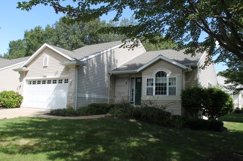 93-15416 Winchester Cir, Grand Haven, MI, 49417-8333 | Card Image
