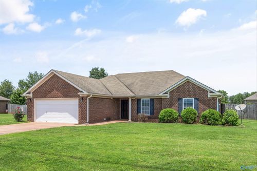 377 Robinson Rd, Huntsville, AL, 35811-8669 | Card Image