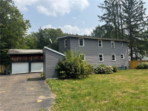 11487 Jennings Rd, Lawtons, NY, 14091-9768 | Card Image