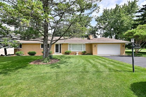16W650 87th St, Willowbrook, IL, 60527-6154 | Card Image