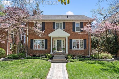 2009 Northwood Blvd, Royal Oak, MI, 48073-3923 | Card Image