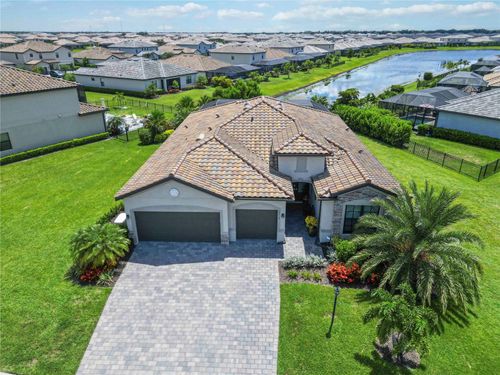 15710 White Linen Dr, BRADENTON, FL, 34211-1422 | Card Image