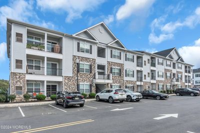 631 - 631 Marion Lane, Condo with 2 bedrooms, 2 bathrooms and 2 parking in Monroe NJ | Image 1