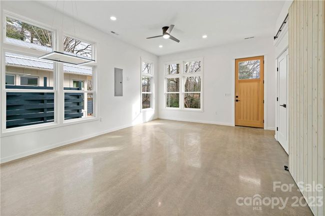 605 Hiawassee Ave, House other with 3 bedrooms, 3 bathrooms and null parking in Black Mountain NC | Image 8