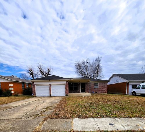 2228 Toulon Ln, Dallas, TX, 75227-8441 | Card Image