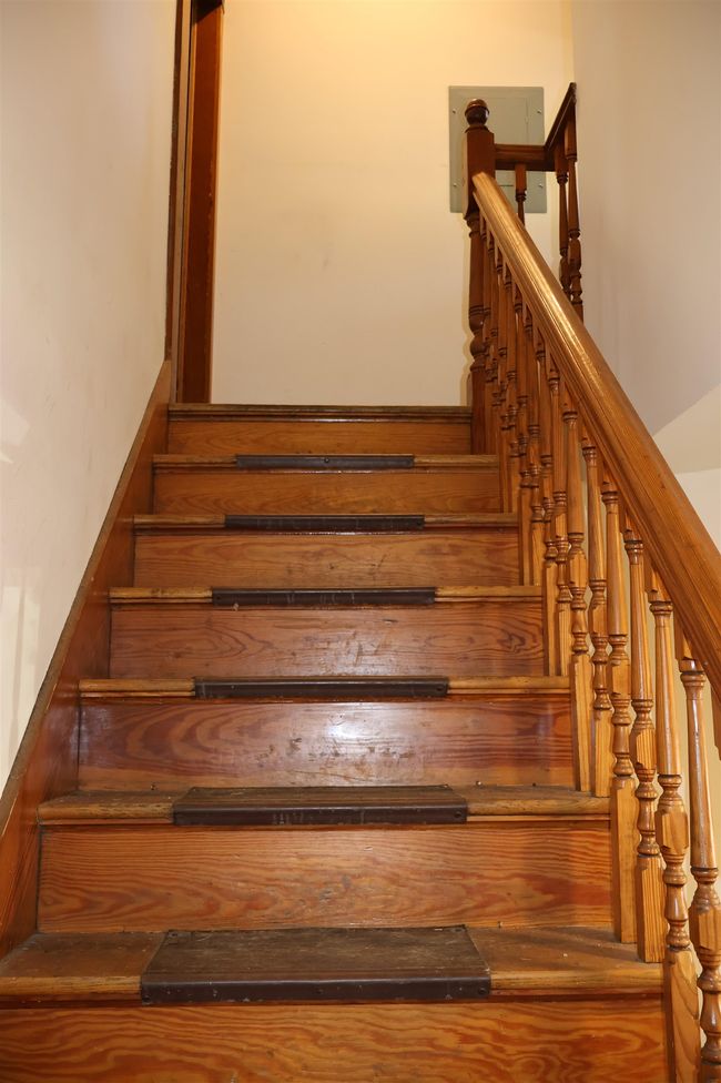 31 Christian St, Home with 0 bedrooms, 2 bathrooms and null parking in White River Junction VT | Image 14