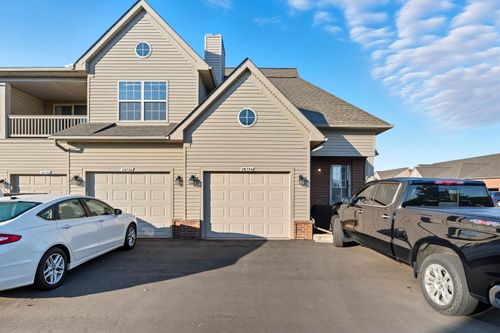 28734 Yarmouth Ct, Chesterfield, MI, 48047-5425 | Card Image