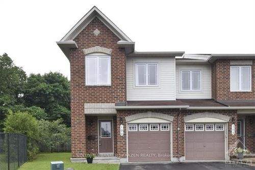 106 Marrissa Ave, Gloucester, ON, K1J0A6 | Card Image