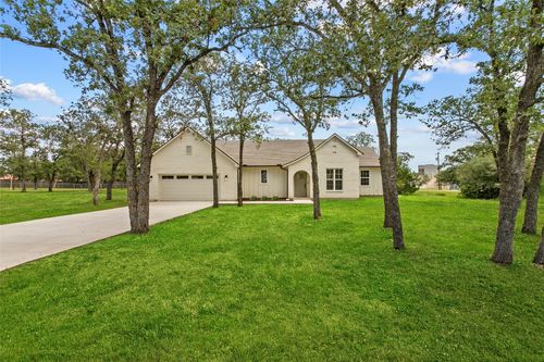 1095 County Road 229, Giddings, TX, 78942-6164 | Card Image