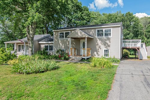 21 Elm St, Epping, NH, 03042-2409 | Card Image