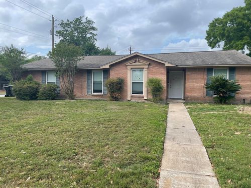 9650 Highmeadow Dr, Houston, TX, 77063-3716 | Card Image