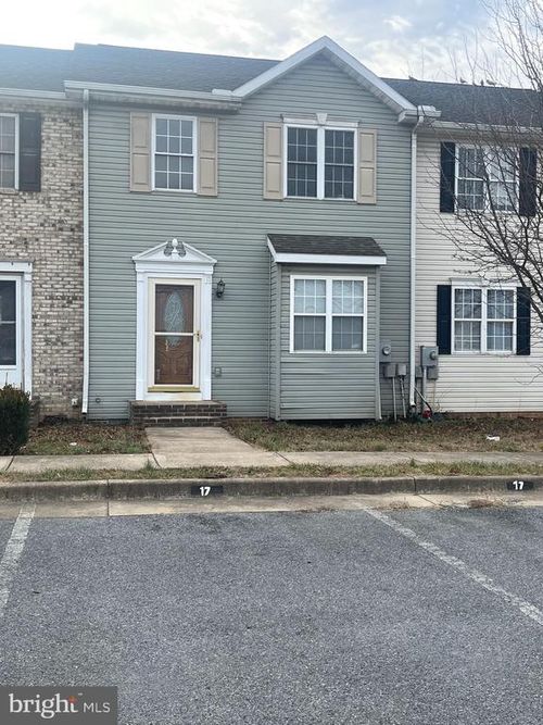 17 Electra Ct, MARTINSBURG, WV, 25401-6310 | Card Image