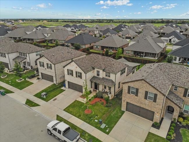 Aerial perspective of suburban area | Image 28