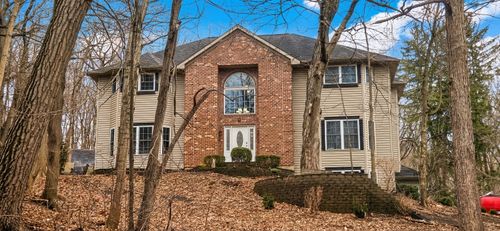 9 Echowood Dr, Algonquin, IL, 60102-2496 | Card Image