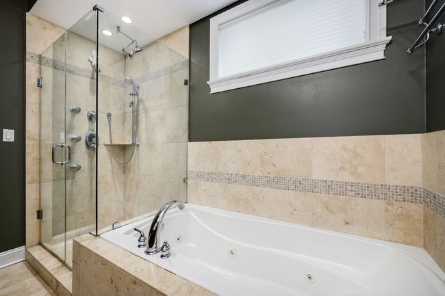 APT-1 - 1530 N Cleveland Ave, Home with 3 bedrooms, 3 bathrooms and 1 parking in CHICAGO IL | Image 10