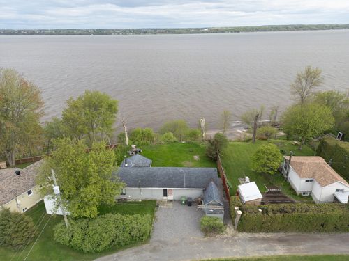 479B Ch Du Roy, Deschambault, QC, G0A1S0 | Card Image