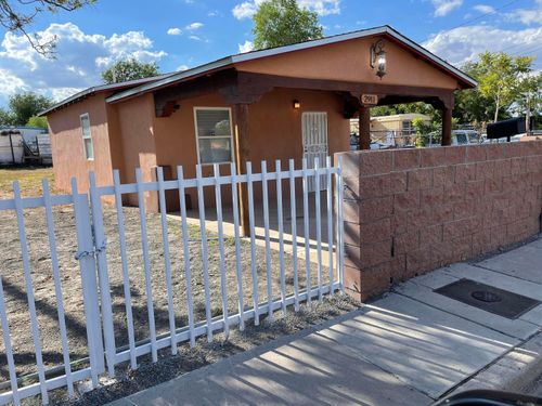 2911 1st St Nw, Albuquerque, NM, 87107-1408 | Card Image