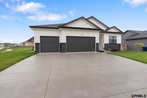 21858 Amber Cir, Gretna, NE, 68028 | Card Image